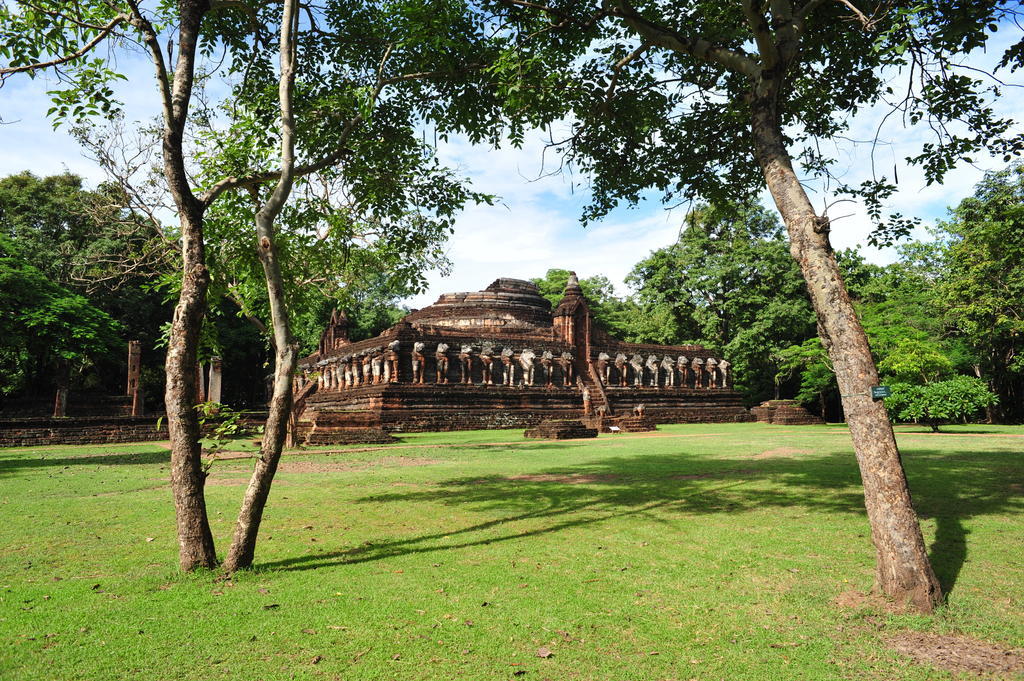 Navarat Heritage Hotel Kamphaeng Phet Exterior foto